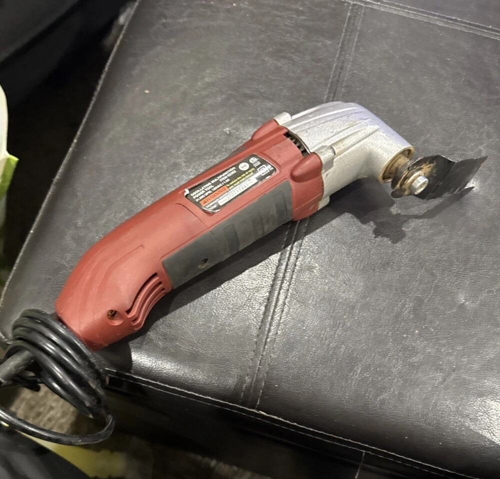 Chicago Electric, Oscillating Multifunction Power Tool, Serial Number 370711441